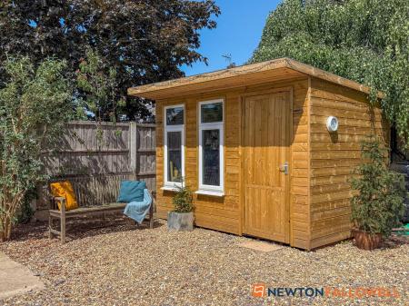 3 bedroom Detached bungalow for sale in Trent Close, North Muskham, NG23
