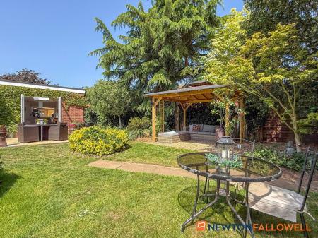 3 bedroom Detached bungalow for sale in Trent Close, North Muskham, NG23