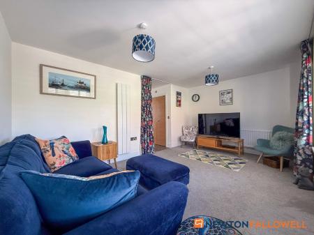 3 bedroom Detached house for sale in Weaver Avenue, Newark, NG24