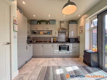 2 bedroom Semi-detached house for sale in Furrow Close, Middlebeck, NG24
