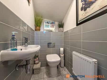 2 bedroom Semi-detached house for sale in Furrow Close, Middlebeck, NG24