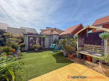 2 bedroom Semi-detached house for sale in Furrow Close, Middlebeck, NG24