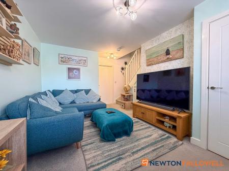 2 bedroom Semi-detached house for sale in Furrow Close, Middlebeck, NG24