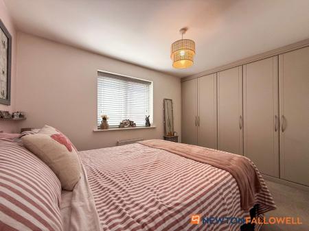2 bedroom Semi-detached house for sale in Furrow Close, Middlebeck, NG24