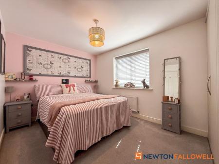2 bedroom Semi-detached house for sale in Furrow Close, Middlebeck, NG24