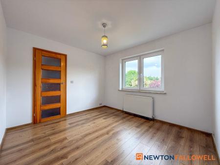 3 bedroom Semi-detached house for sale in Stephen Road, Newark, NG24