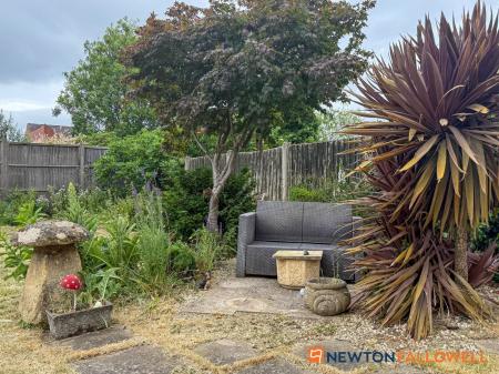 3 bedroom Semi-detached house for sale in Masefield Crescent, Balderton, NG24