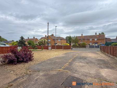3 bedroom Semi-detached house for sale in Masefield Crescent, Balderton, NG24