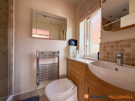 3 bedroom Detached house for sale in Revill Close, Claypole, NG23