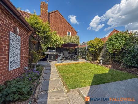 3 bedroom Detached house for sale in Revill Close, Claypole, NG23