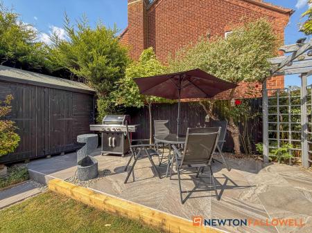 3 bedroom Detached house for sale in Revill Close, Claypole, NG23
