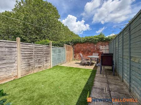 3 bedroom Terraced House for sale in Bowbridge Road, Newark, NG24