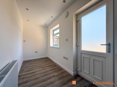 3 bedroom Semi-detached house for sale in Cranmer Road, Newark, NG24