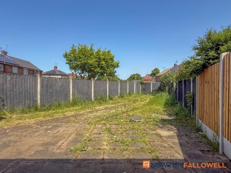 3 bedroom Semi-detached house for sale in Cranmer Road, Newark, NG24