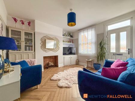 3 bedroom Terraced House for sale in Nicholson Street, Newark, NG24