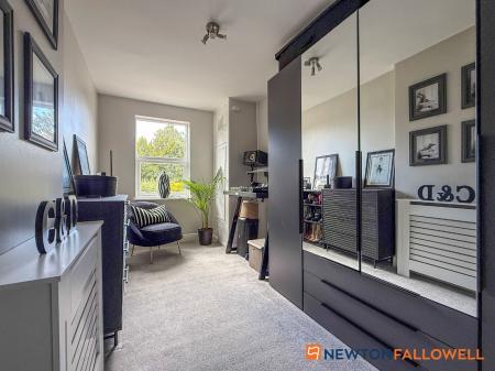 3 bedroom Terraced House for sale in Nicholson Street, Newark, NG24