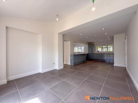 5 bedroom Detached house for sale in Mill Lane, Caunton, NG23