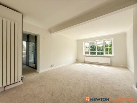 5 bedroom Detached house for sale in Mill Lane, Caunton, NG23