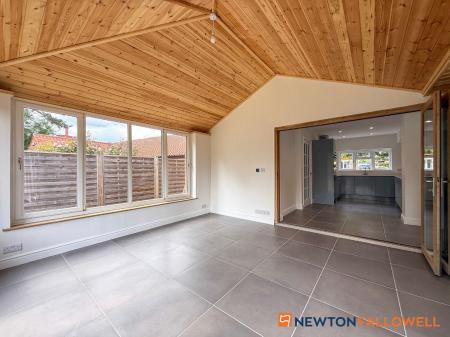 5 bedroom Detached house for sale in Mill Lane, Caunton, NG23