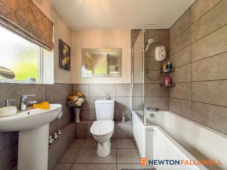 3 bedroom Detached house for sale in Rowan Way, Balderton, NG24