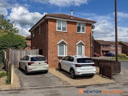 3 bedroom Detached house for sale in Rowan Way, Balderton, NG24