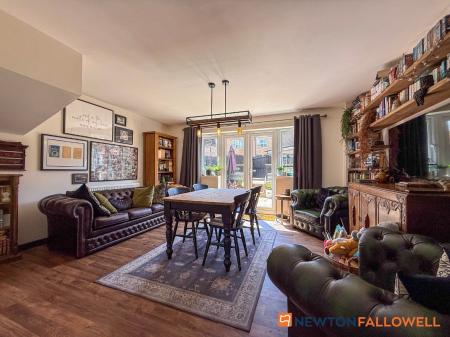 4 bedroom End of terrace house for sale in Lavender Way, Newark, NG24