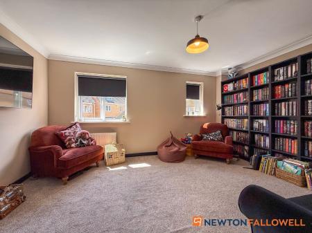 4 bedroom End of terrace house for sale in Lavender Way, Newark, NG24