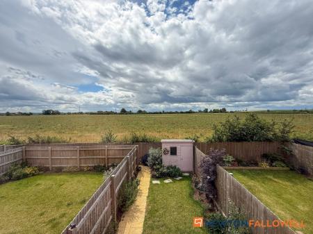 2 bedroom Terraced House for sale in Anderby Close, Fernwood, NG24