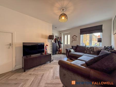 2 bedroom Terraced House for sale in Anderby Close, Fernwood, NG24