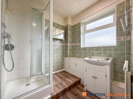 2 bedroom Flat for sale in Wolfit Avenue, Balderton, NG24