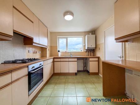 2 bedroom Flat for sale in Wolfit Avenue, Balderton, NG24