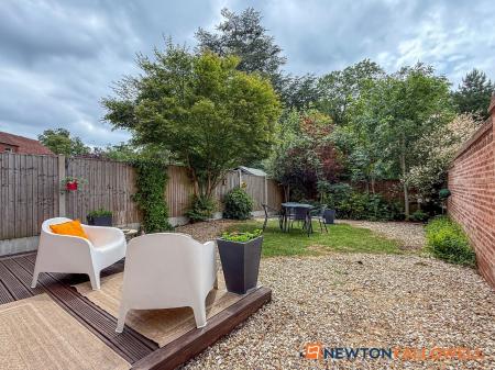 4 bedroom Semi-detached house for sale in Cameron Lane, Fernwood, NG24