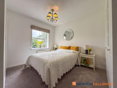 4 bedroom Semi-detached house for sale in Cameron Lane, Fernwood, NG24