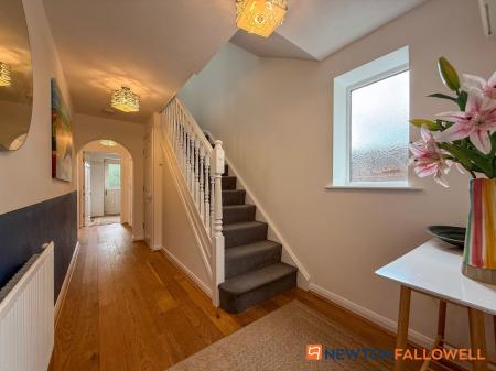 4 bedroom Semi-detached house for sale in Cameron Lane, Fernwood, NG24