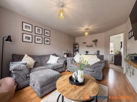 2 bedroom Flat for sale in Goldstraw Lane, Fernwood, NG24