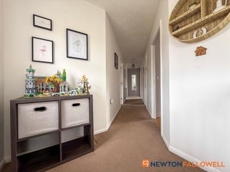 2 bedroom Flat for sale in Goldstraw Lane, Fernwood, NG24
