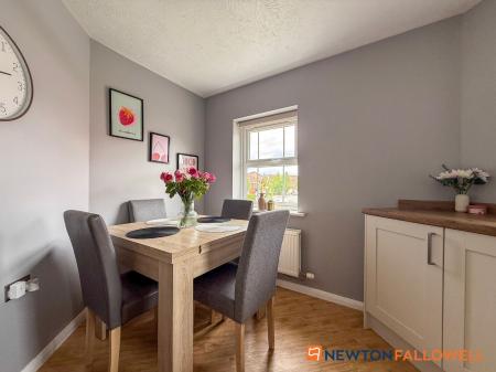 2 bedroom Flat for sale in Goldstraw Lane, Fernwood, NG24