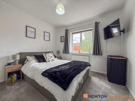 2 bedroom Flat for sale in Goldstraw Lane, Fernwood, NG24