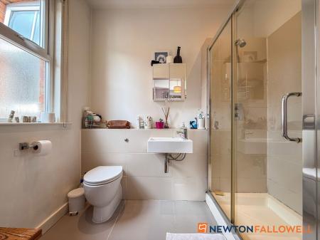 4 bedroom Terraced House for sale in Victoria Street, Newark, NG24