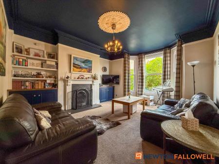 4 bedroom Terraced House for sale in Victoria Street, Newark, NG24