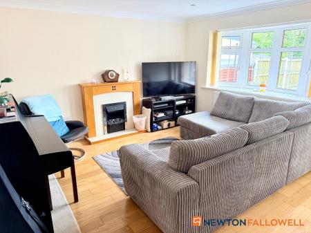 3 bedroom End of terrace house for sale in Barnby Gate, Newark, NG24
