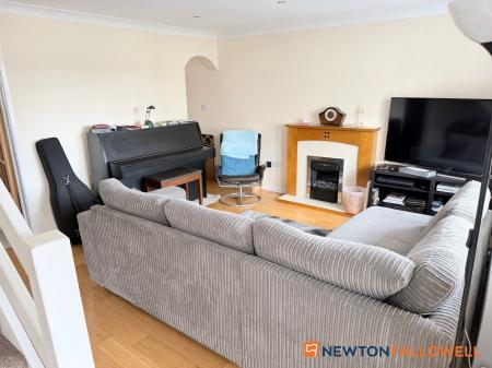 3 bedroom End of terrace house for sale in Barnby Gate, Newark, NG24