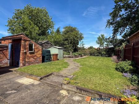 2 bedroom Semi-detached house for sale in Palmer Road, Sutton-On-Trent, NG23