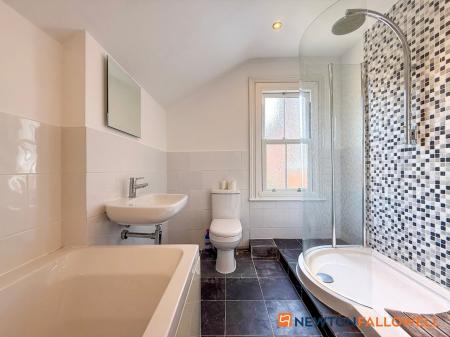 2 bedroom Semi-detached house for sale in Palmer Road, Sutton-On-Trent, NG23