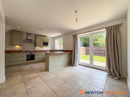 3 bedroom End of terrace house for sale in Pitomy Drive, Collingham, NG23
