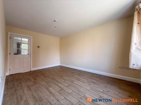 3 bedroom End of terrace house for sale in Pitomy Drive, Collingham, NG23