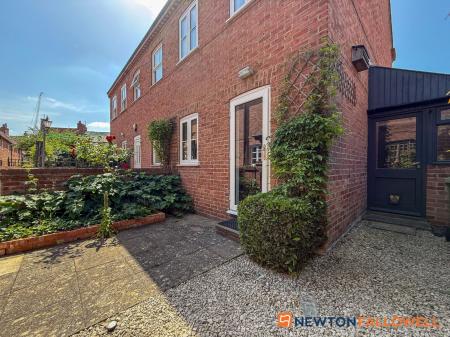1 bedroom End of terrace house for sale in Depot Yard, Newark, NG24