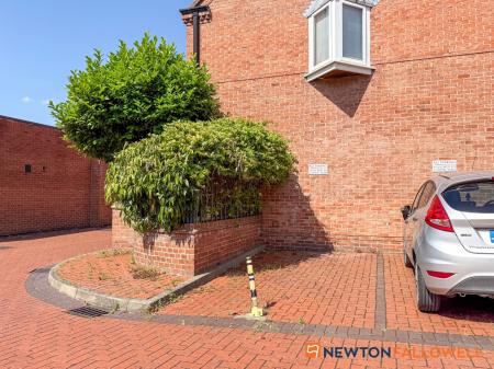 1 bedroom End of terrace house for sale in Depot Yard, Newark, NG24