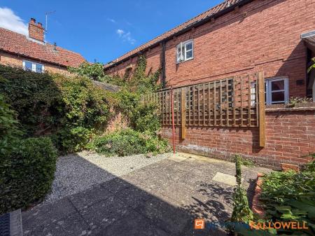 1 bedroom End of terrace house for sale in Depot Yard, Newark, NG24