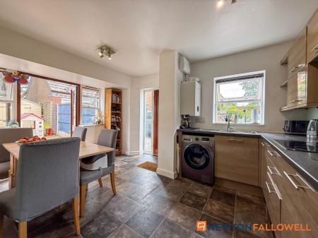2 bedroom Detached house for sale in Winthorpe Road, Newark, NG24